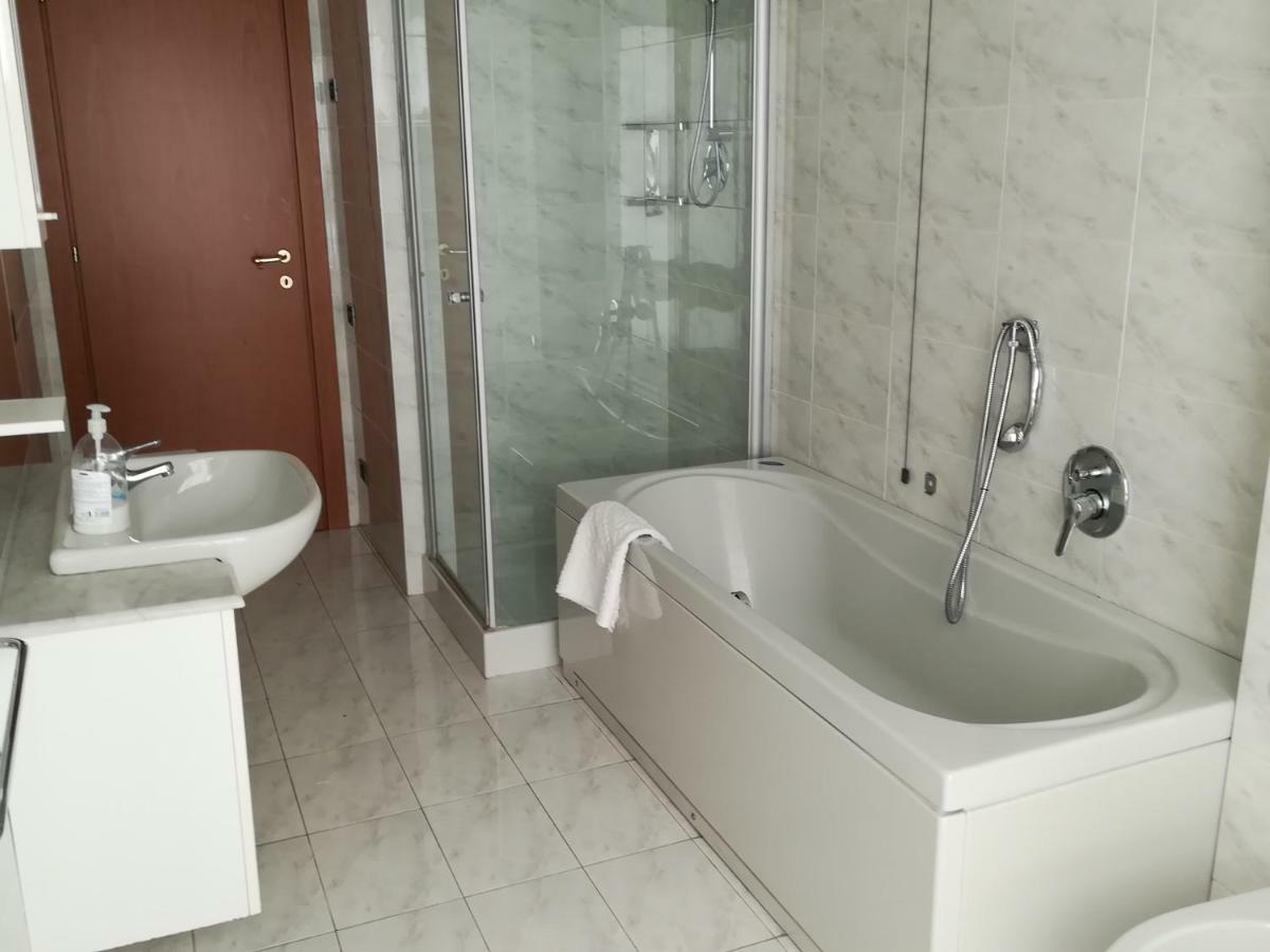 Hotel Mirabell à Trezzo sullʼAdda Extérieur photo